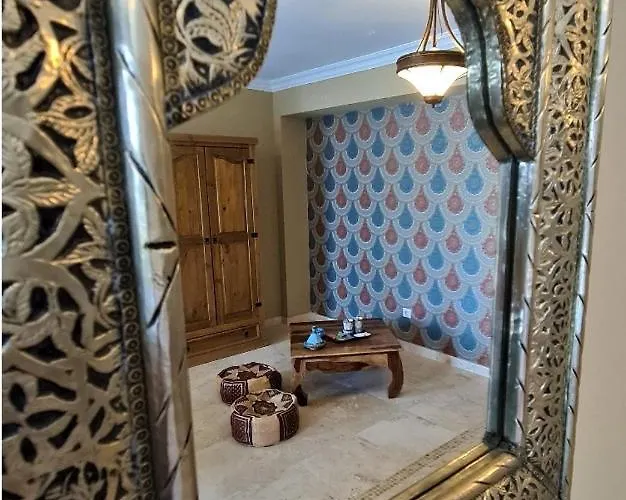 Kaleidoscope Boutique 3*