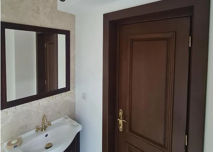 Kaleidoscope Boutique 3*