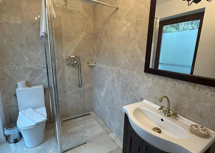 Kaleidoscope Boutique 3* Крайова