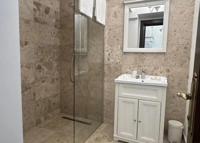 Kaleidoscope Boutique 3*